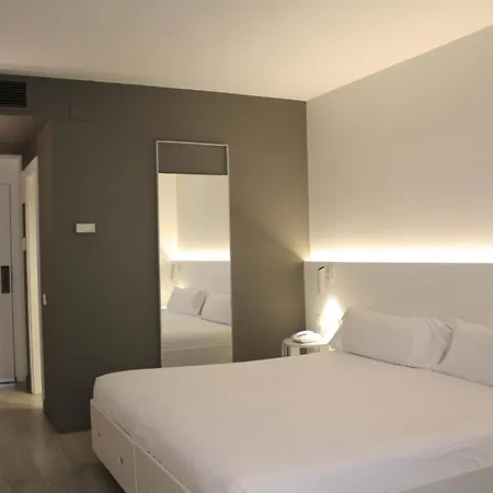Pol & Grace Hotel Barcellona Esterno foto